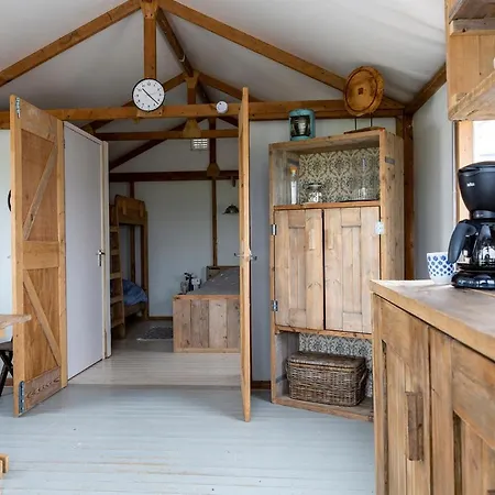 Boerderij Camping Nixhoeve Genderen Exterior photo