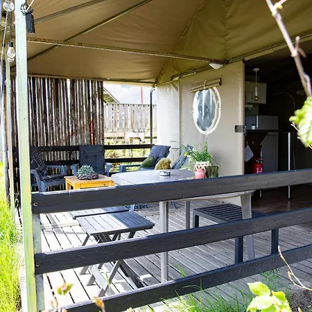 Boerderij Camping Nixhoeve Genderen Exterior photo