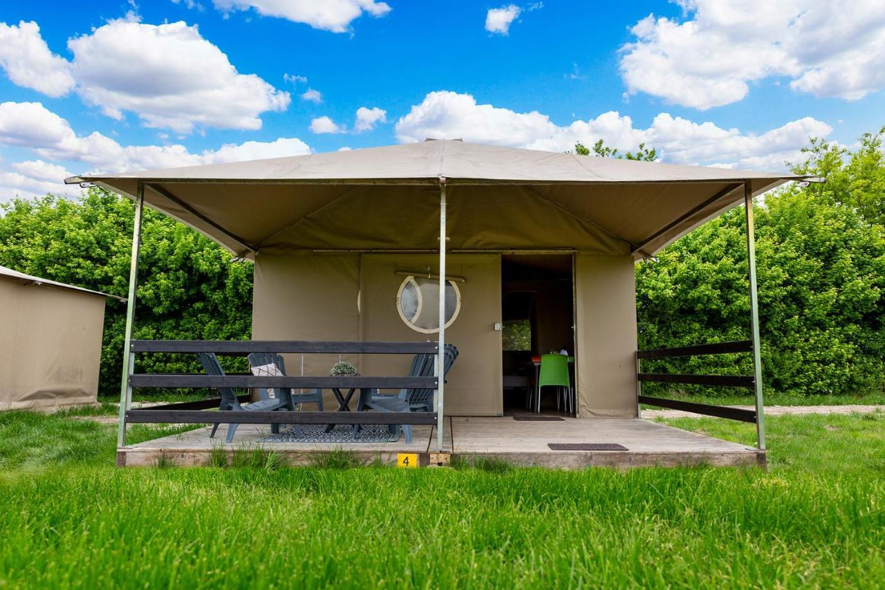 Luxury tent Boerderij Nixhoeve *